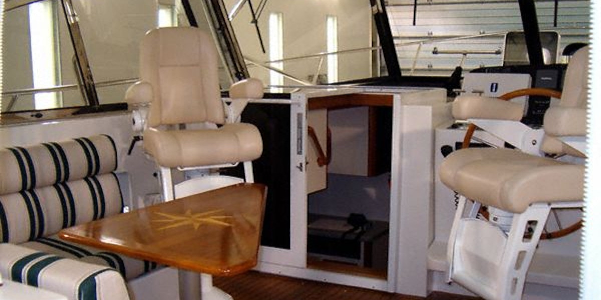 Helm Deck Seating